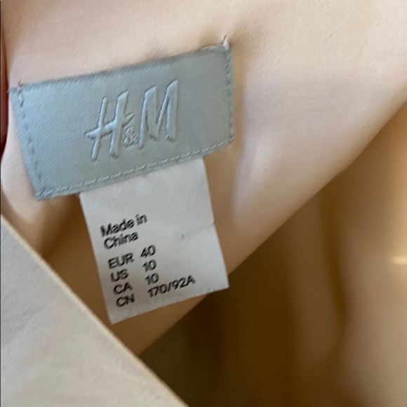 H&M dress - Picture 9 of 10